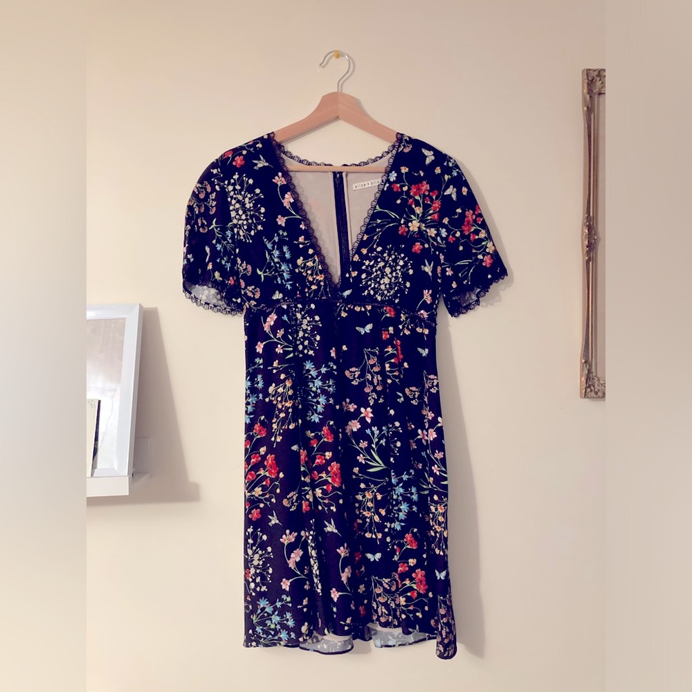 Alice and Olivia Black Floral Lace Dress Size 4 Cottage Romantic Spring Dress - Picture 2 of 11